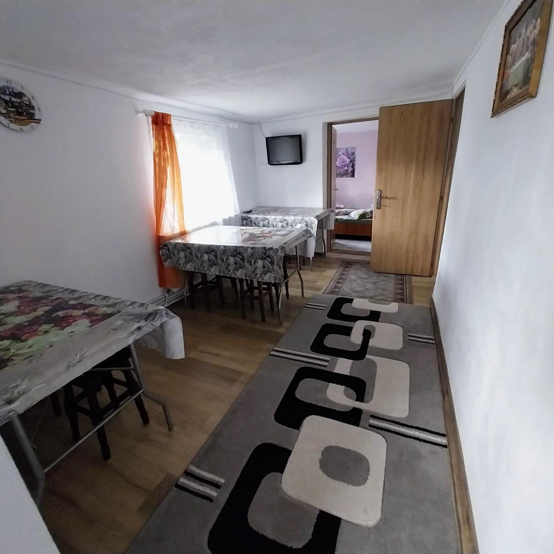 Hotel Casa Andreea à Novaci-Străini Extérieur photo
